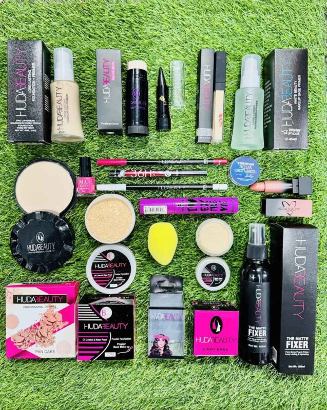 17 in 1 Ultimate Makeup Deal – Complete Cosmetic Kit with Lipsticks, Foundation, Concealer & More